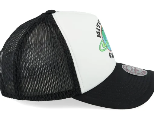 Trucker-Mitchell & Ness Around The World Black Trucker -