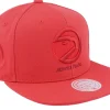 Best Mitchell & Ness Atlanta Hawks Monochromatic Snapback - Red