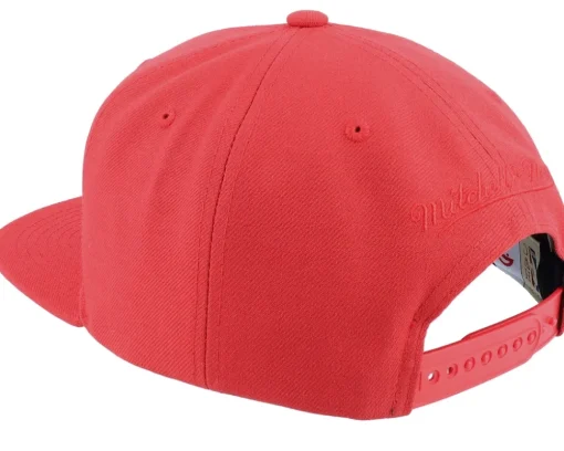 Best Mitchell & Ness Atlanta Hawks Monochromatic Snapback - Red