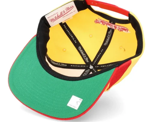 Snapback-Mitchell & Ness Atlanta Hawks Sharktooth Gold/Red Snapback -