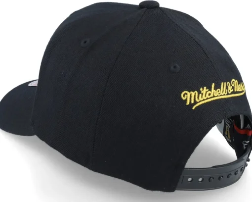 Adjustable-Mitchell & Ness Boston Bruins Letterman Classic Red Adjustable - Black