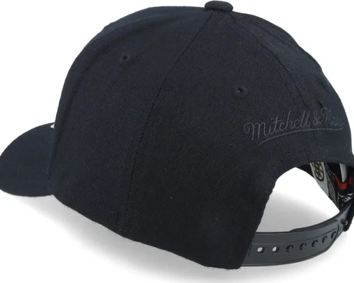 Adjustable-Mitchell & Ness Boston Bruins NHL Anniversary Patch Black Adjustable -