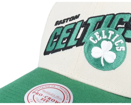New Mitchell & Ness Boston Celtics Retro Type Pro Off White/Green Adjustable - Beige