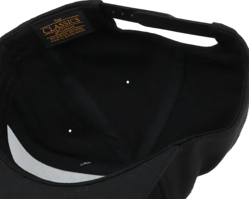 Snapback-GUNS n SKULLS Box-AK47 Black Snapback -