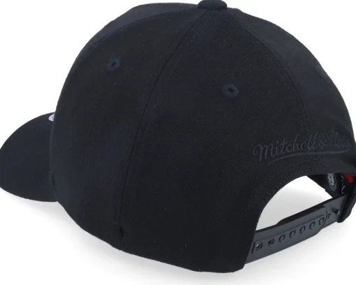New Mitchell & Ness Brooklyn Nets Cyber Red Snapback Black Adjustable -
