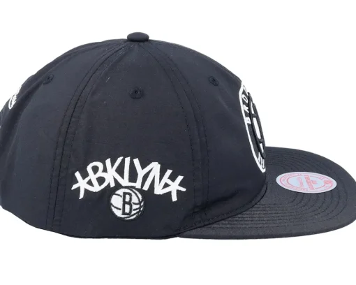 Clearance Mitchell & Ness Brooklyn Nets Nylon Szn Deadstock Snapback - Black