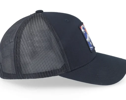 Trucker-Looney Tunes Bugs Bunny And The Wave Black Trucker -