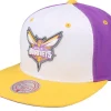 Snapback-Mitchell & Ness Charlotte Hornets Brotherhood Nba White/purple Snapback -