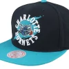 Best Mitchell & Ness Charlotte Hornets Circle Splash Black/Teal Snapback -
