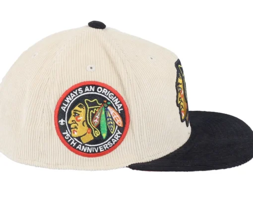 Snapback-Mitchell & Ness Chicago Blackhawks Team Cord Off White/Black Snapback - Beige