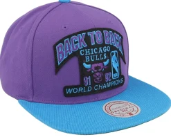 Snapback-Mitchell & Ness Chicago Bulls 91-92 Champ Flipside Purple Snapback -