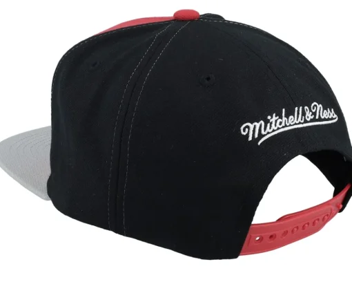 Snapback-Mitchell & Ness Chicago Bulls Block Out Red/Black Snapback -
