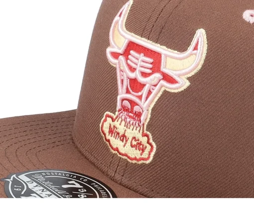 Fitted-Mitchell & Ness Chicago Bulls Sugar Bacon Fitted - Brown