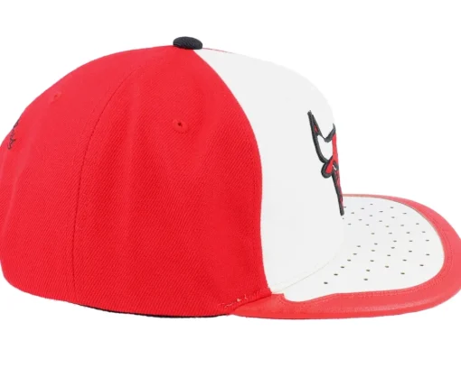 Sale Mitchell & Ness Chicago Bulls Day One White/Red Snapback -