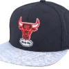 Snapback-Mitchell & Ness Chicago Bulls Diamond Base Hwc Black Snapback -