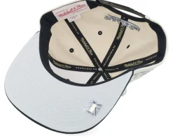 Best Mitchell & Ness Chicago Bulls Evergreen Cream Black Cap Off White/Black Snapback -