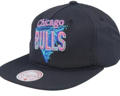 Clearance Mitchell & Ness Chicago Bulls 90s Reflective Black Strapback -