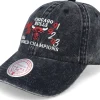 Best Mitchell & Ness Chicago Bulls Stone Washed Champions Dad Cap - Black