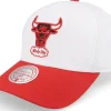 Adjustable-Mitchell & Ness Chicago Bulls Team 2 Tone 2.0 Pro /Red Adjustable - White