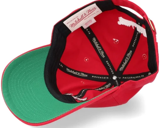Dad Cap-Mitchell & Ness Chicago Bulls Team Ground 2.0 Red Dad Cap -