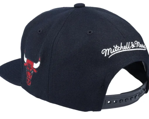 Snapback-Mitchell & Ness Chicago Bulls Team Script 2.0 Snapback - Black