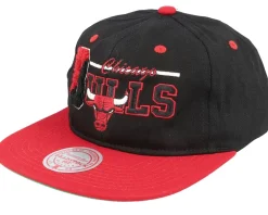 Snapback-Mitchell & Ness Chicago Bulls Varsity Letter /Red Snapback - Black