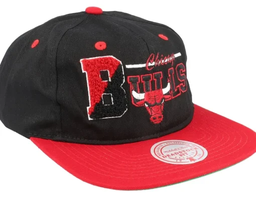 Snapback-Mitchell & Ness Chicago Bulls Varsity Letter /Red Snapback - Black