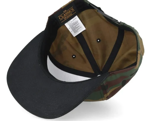 Snapback | Blanks-Yupoong Classic Camo/Black Snapback -