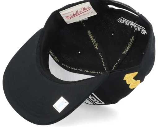 Snapback-Mitchell & Ness Cleveland Cavaliers Champs 16 HWC Black Snapback -