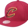 Snapback-Mitchell & Ness Cleveland Cavaliers Team Ground 2.0 Maroon Snapback - Red