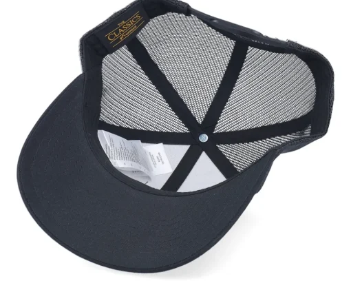 Best Wild Spirit Compass Shield Black Patch Black Trucker -