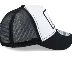 Trucker-Iconic Geometry Penguin Patch /Black Trucker - White