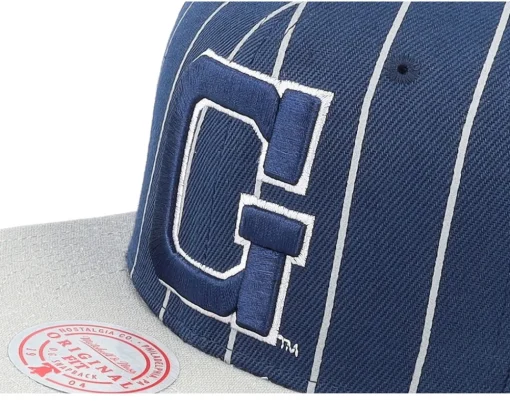 Clearance Mitchell & Ness Georgetown Hoyas Team Pin Navy Snapback - Blue
