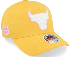 Sale Mitchell & Ness Hatstore Exclusive x Chicago Bulls Pink Lemon /Pink Adjustable - Yellow