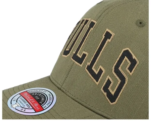 Adjustable-Mitchell & Ness Hatstore Exclusive x Chicago Bulls Script Flight Olive Adjustable - Green