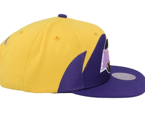 Snapback-Mitchell & Ness Los Angeles Lakers Sharktooth Yellow/Purple Snapback -