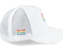 Trucker-Fair Love Freely Rainbow Logo Velvet White Trucker -