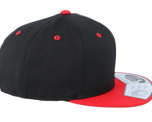 New Yupoong Lux Black/Red 110 Snapback -