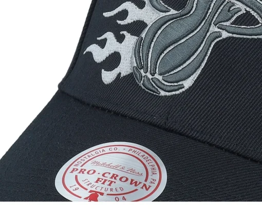 Hot Mitchell & Ness Miami Heat Beautiful Chaos Pro Cap Hwc Adjustable - Black