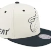 Snapback-Mitchell & Ness Miami Heat Evergreen Cream Black Hwc Off White/Black Snapback - Beige