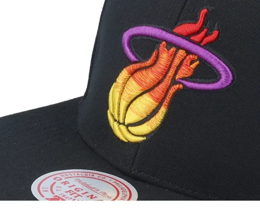 Snapback-Mitchell & Ness Miami Heat High Grade Snapback - Black