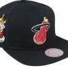 Snapback-Mitchell & Ness Miami Heat Side Jam Snapback - Black
