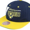 Snapback-Mitchell & Ness Michigan Wolverines Varsity Letter /Yellow Snapback - Blue