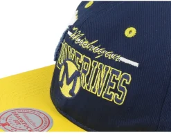Snapback-Mitchell & Ness Michigan Wolverines Varsity Letter /Yellow Snapback - Blue