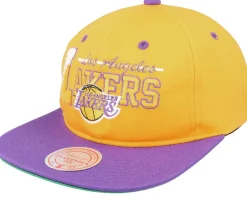 Snapback-Mitchell & Ness Michigan Wolverines Varsity Letter /Yellow Snapback - Blue