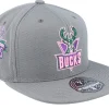 Fitted-Mitchell & Ness Milwaukee Bucks From Dusk Dark Fitted - Grey