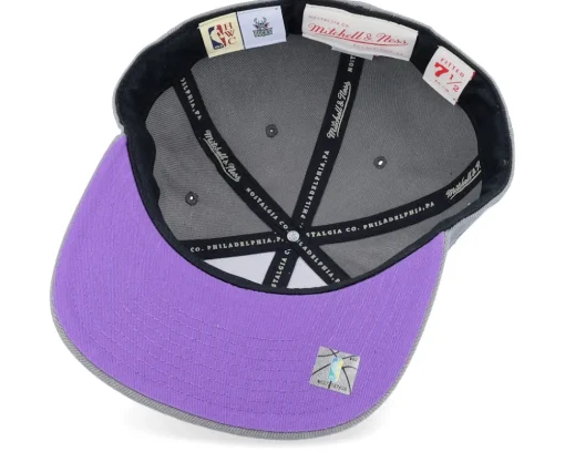 Fitted-Mitchell & Ness Milwaukee Bucks From Dusk Dark Fitted - Grey