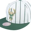 Snapback-Mitchell & Ness Milwaukee Bucks Retro Pinstripe /Green Snapback - White