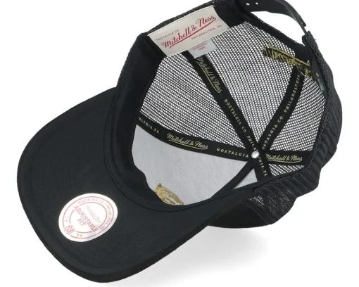 Trucker-Mitchell & Ness Milwaukee Bucks Suede Trucker - Black