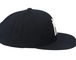 Snapback-American Needle New York Black Yankees Archive 400 Black Snapback -